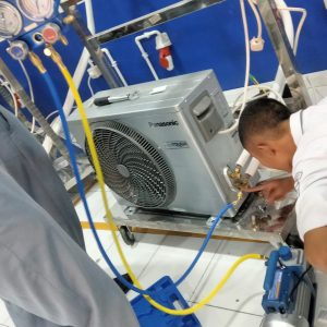 Tambah Freon R32/R410 1,5 – 2 PK